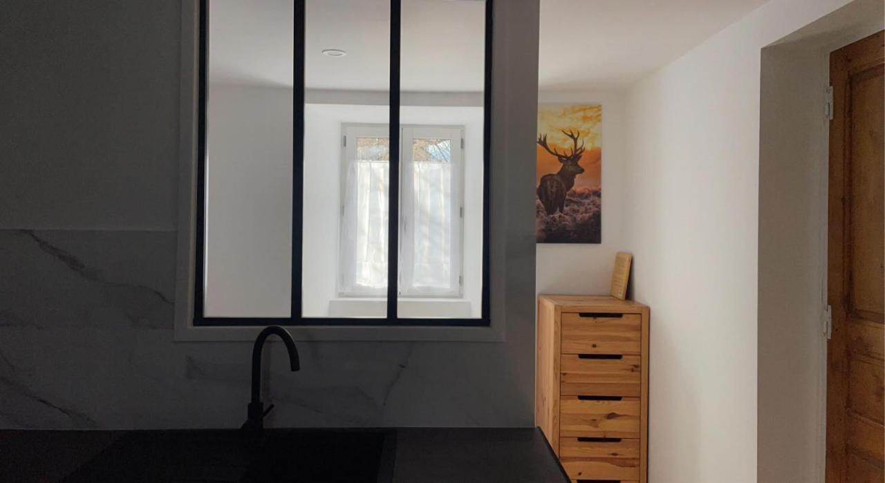 Appartement Avec Chambre Ouverte Bourg-Madame Exterior foto